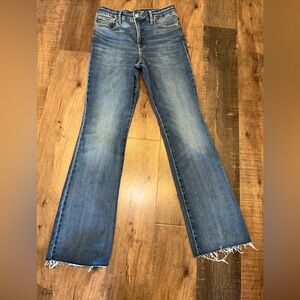 Good American Classic boot cut high rise 33 1/2 inseam size 12/31 has stretch